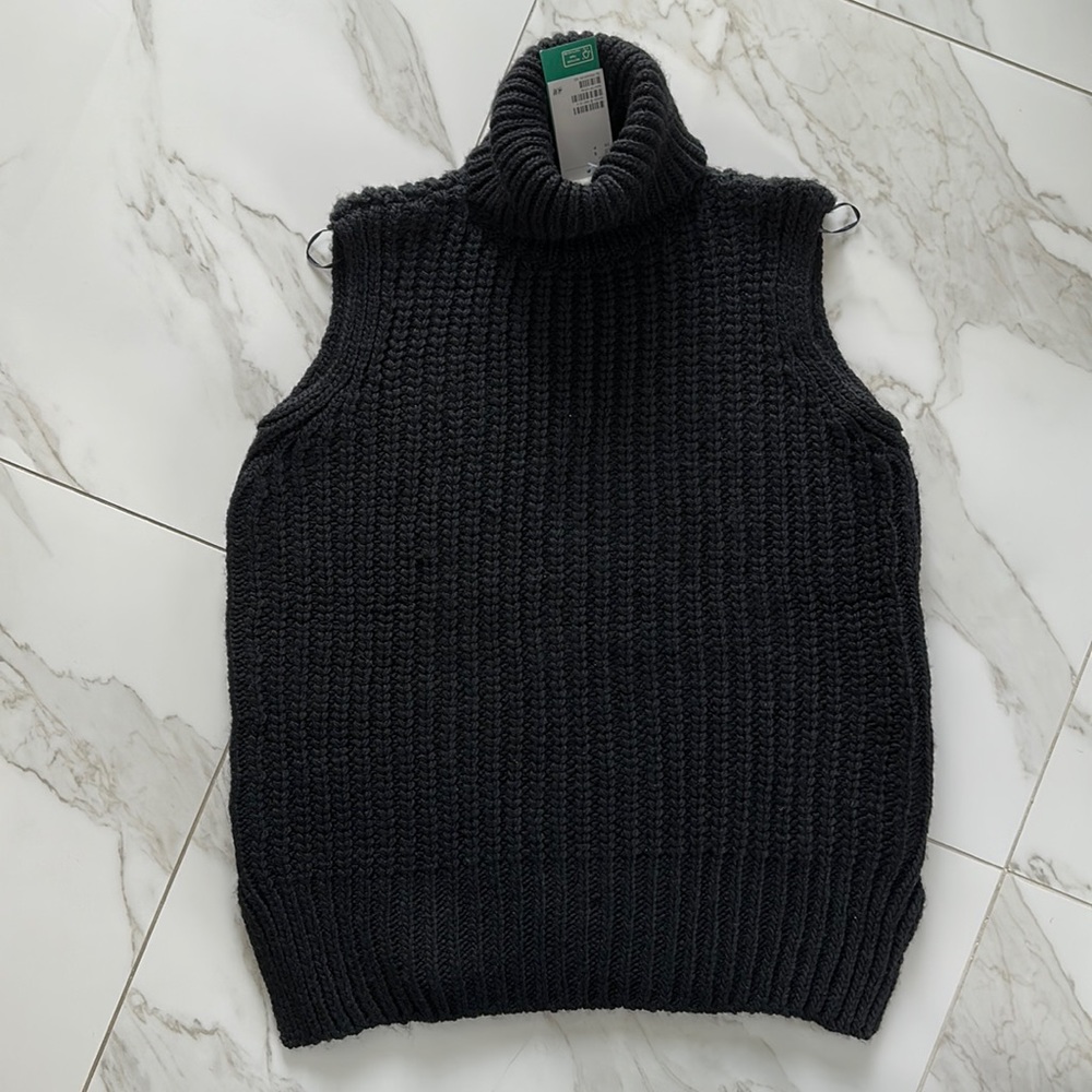 Sleeveless turtleneck chunky knit sweater oversized H&M size small black NEW